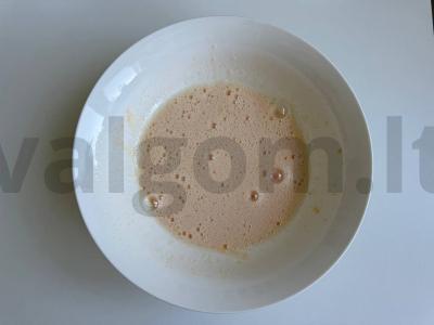 Nektarinų ir varškės pyragas Žingsnis 1