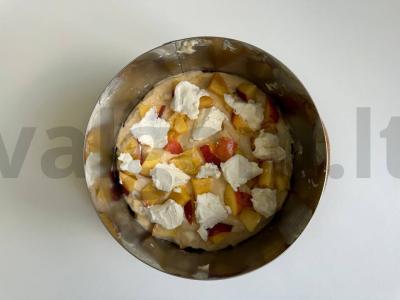 Nektarinų ir varškės pyragas Žingsnis 5