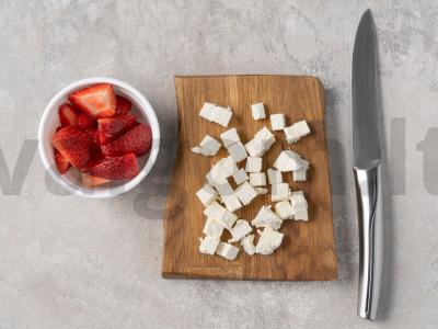 Salotos su menkėmis tešloje Žingsnis 2