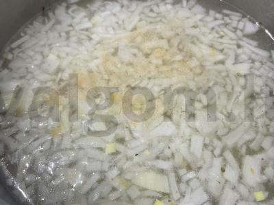 Kaimo sriuba su vištienos krūtinėlėmis ir makaronais Žingsnis 6