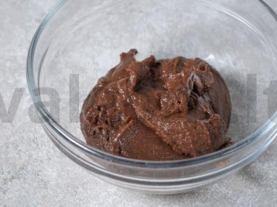 Šokoladinis keksiukas mikrobangų krosnelėje be kiaušinių Žingsnis 5