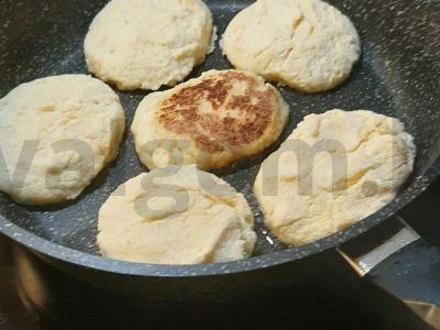 Varškėčiai iš grūdų varškės Žingsnis 3