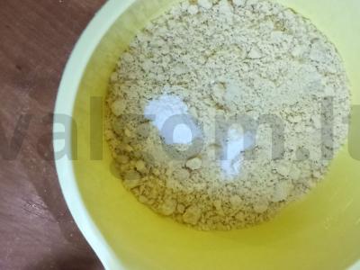 Paprasti migdolų sausainiai Žingsnis 1