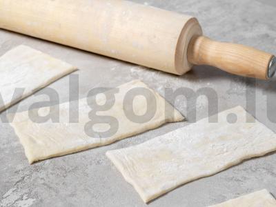 Tortas „Napoleonas“ iš paruošto sluoksniuoto tešlos Žingsnis 1