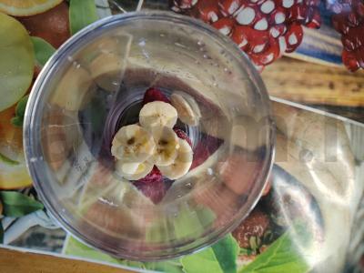 Braškių-bananų kokteilis su konjaku Žingsnis 3