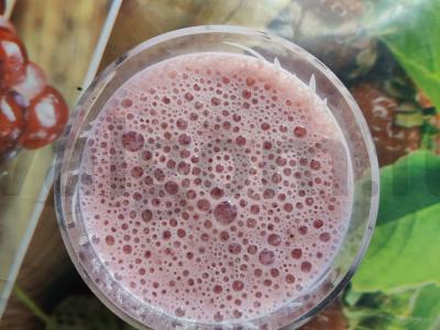 Braškių-bananų kokteilis su konjaku pagrindine nuotrauka