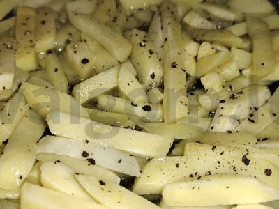 Keptas bulves su rūkytomis paprika ant keptuvės Žingsnis 3