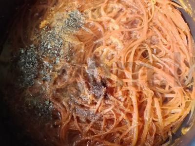 Funchosa su sojų padažu Žingsnis 11