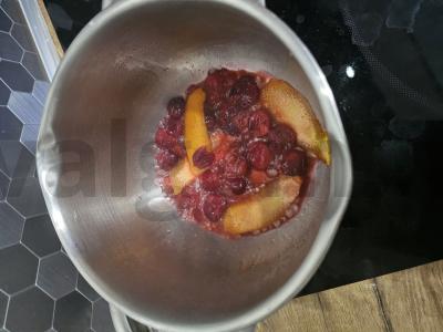 Vištienos krūtinėlė su spanguolių padažu ir citrusiniais akcentais Žingsnis 4