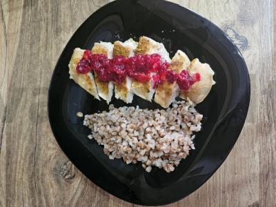 Vištienos krūtinėlė su spanguolių padažu ir citrusiniais akcentais Žingsnis 8