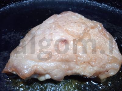 Pekino kopūstų, feijoa ir keptos vištienos salotas Žingsnis 2