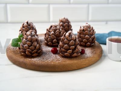 Kepinys „Bulvė“ pušies kankorėžių pavidalu pagrindine nuotrauka