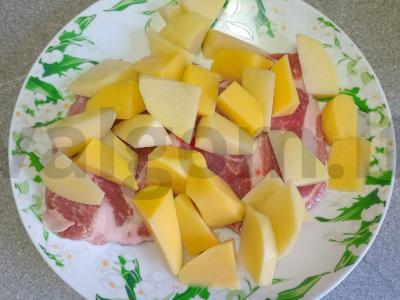 Kepta kiaulienos kaklas ir bulvės Žingsnis 3