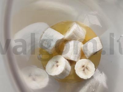 Cikorijų ir apelsinų sulčių kokteilis Žingsnis 1