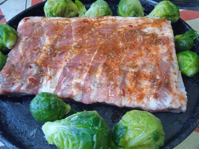 Aštrūs kiaulienos šonkauliai su Briuselio kopūstais Žingsnis 4