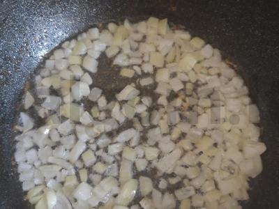 Makaronai su midijomis grietinėlės padaže Žingsnis 1