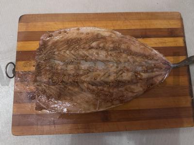 Kepta skumbrė aštriame marinate Žingsnis 4