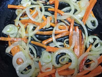 Kvinoja su daržovėmis ir antis krūtinėlė Žingsnis 2