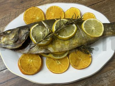 Keptas sėklinis su citrusiniais vaisiais ir rozmarinu pagrindine nuotrauka