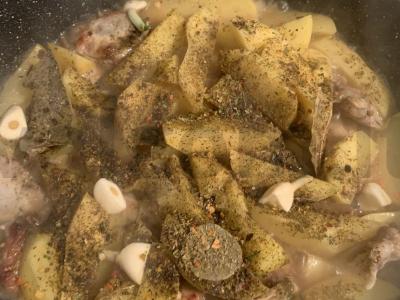 Troškintas bulvės su mėsa Žingsnis 4