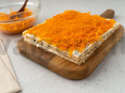 Saira tortas su vafliniais biskvitas Žingsnis 7