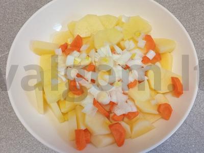 Namų stiliaus troškinys lėtoje viryklėje Žingsnis 3