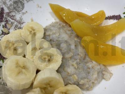 Kasha „Vaisinė“ su vyšniomis pagrindine nuotrauka