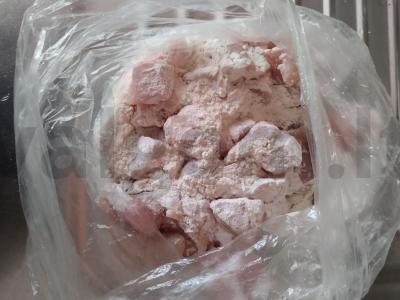 Vištienos filė pieno padaže su žaliu svogūnu Žingsnis 2