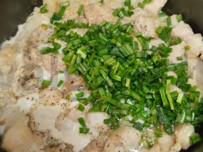 Vištienos filė pieno padaže su žaliu svogūnu Žingsnis 5