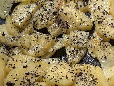 Skani kepta bulvė su džiovintais baltųjų grybų Žingsnis 4