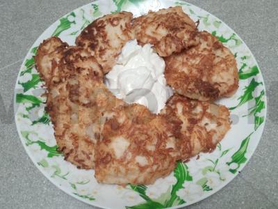 Vištienos krūtinėlės kotletai sūrio paniruotėje pagrindine nuotrauka