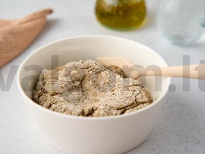 Ruginė duona su razinomis Žingsnis 2