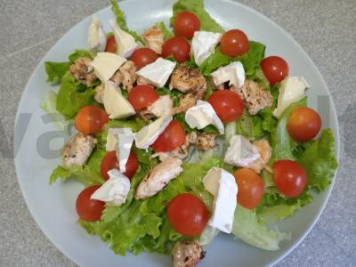 Salotas su kalakutiena, vyšniniais pomidorais ir brie sūriu Žingsnis 5