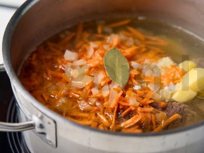 Žaliasis šaltibarščiai su mėsa Žingsnis 7