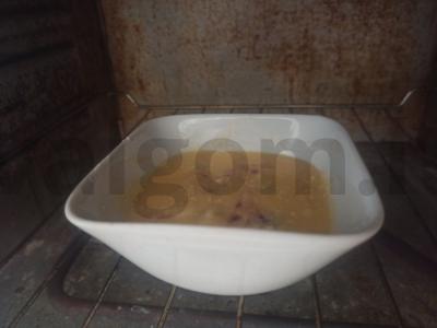 Varškės apkepas su avietėmis ir kondensuotu pienu Žingsnis 5