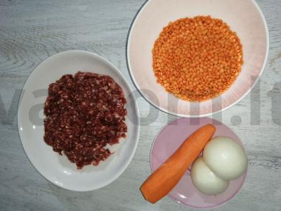 Sriuba su meatballs ir raudonąja lęša Žingsnis 1