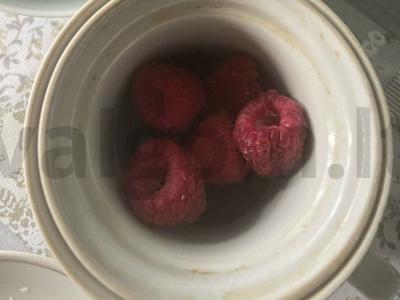 Vitaminų arbata su avietėmis ir raudonėliu Žingsnis 2