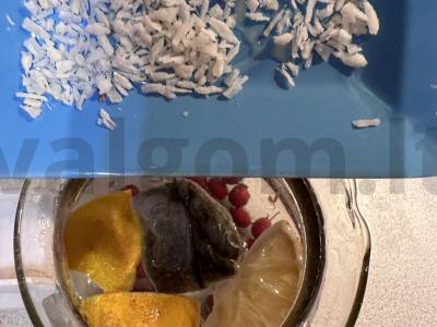 Arbata „Vakarinė“ su šermukšniu ir citrina Žingsnis 4