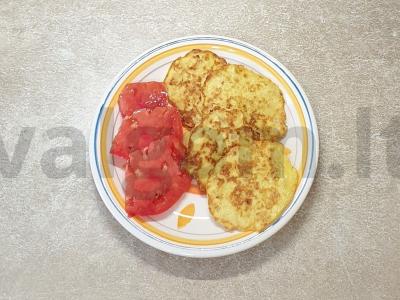 Žuvies blynai su lydytu sūriu pagrindine nuotrauka