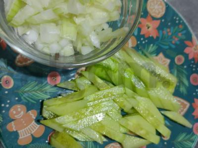 Namų hot-dogai su bavarų garstyčiomis ir korėjietiška morkų salotomis Žingsnis 2