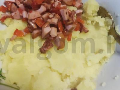 Bulvytė su dešrelėmis, paprika ir sūriu Žingsnis 4