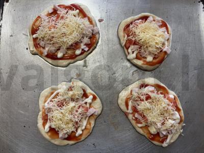 Skani pica su kumpiu mokykliniu būdu Žingsnis 9