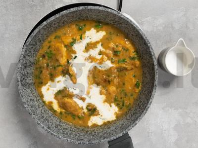 Vištiena karčioje kokosų pieno padaže Žingsnis 6