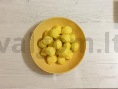 Kepta vištiena su mažais bulvytėmis Žingsnis 4