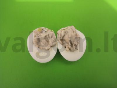 Įdaryti kiaušiniai su grybais ir mikrožalumynais Žingsnis 5