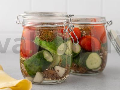 Agurkai su pomidorais žiemai Žingsnis 7