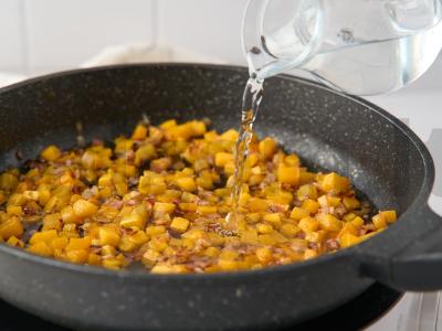 Penne su moliūgu ir bekonu Žingsnis 4