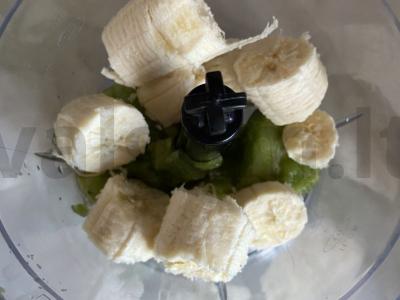 Vaisių kokteilis su obuolių sultimis Žingsnis 2