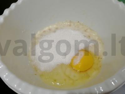 Bananų blynai pusryčiams Žingsnis 2