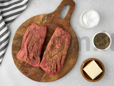 Jautienos bifšteksas keptuvėje Žingsnis 2